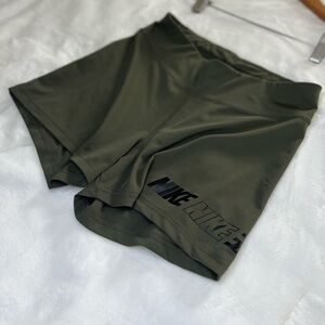 Nike Women’s Dri-FIT Training Shorts Olive Green Size Large